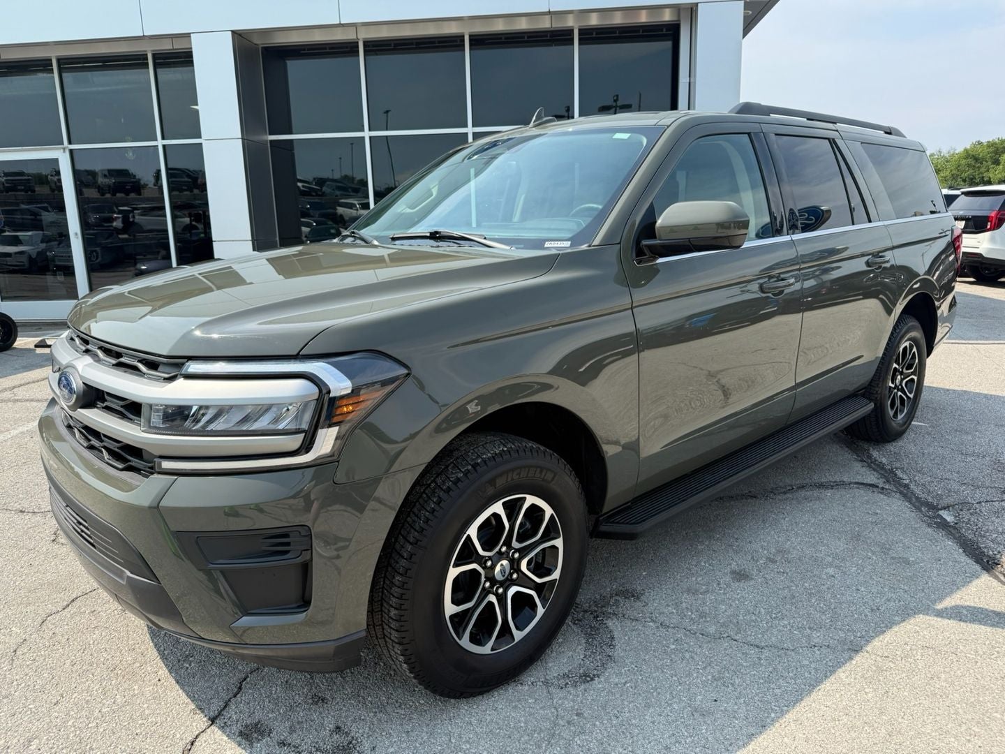 2024 Ford Expedition Max XLT