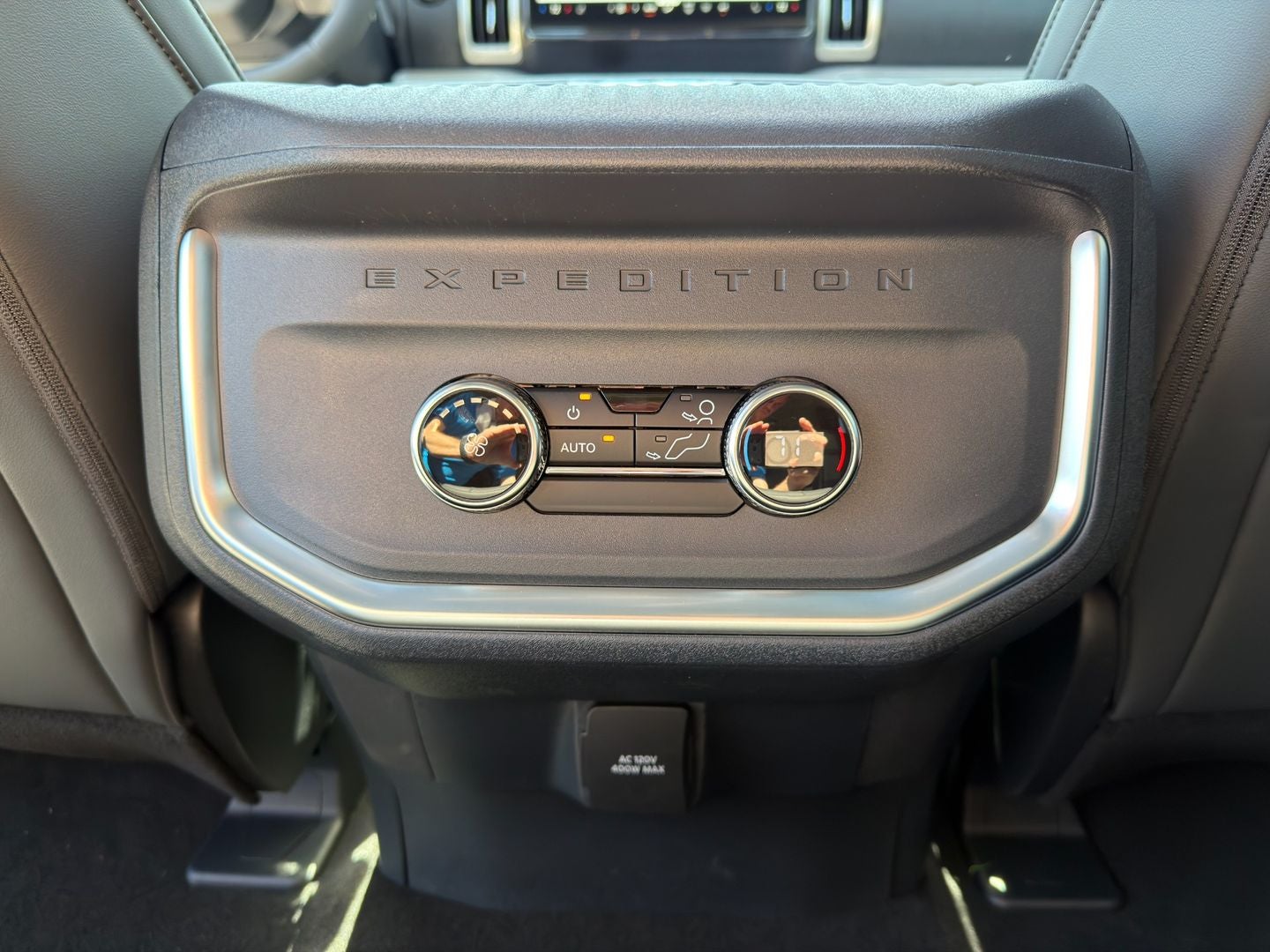 2026 Ford Expedition MAX Active