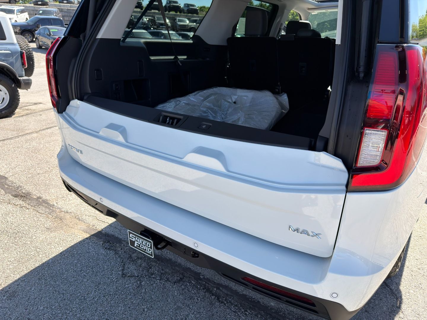 2026 Ford Expedition MAX Active