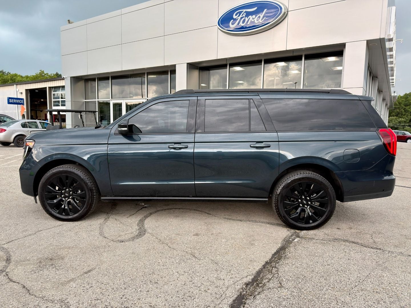 2025 Ford Expedition Max Platinum