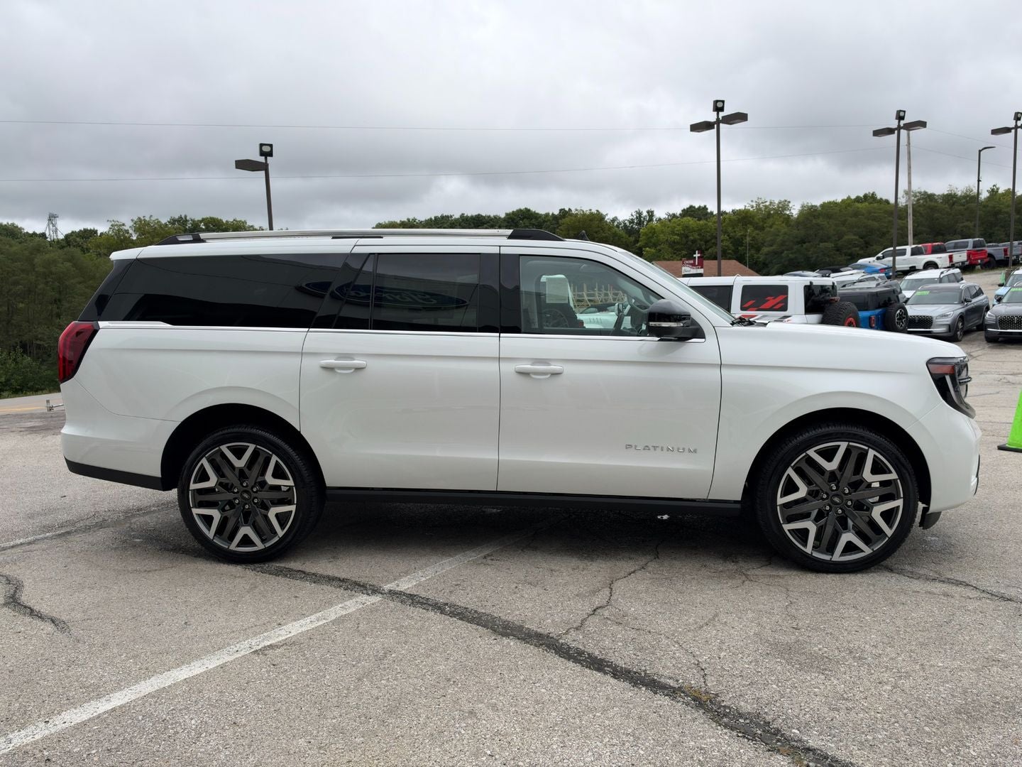 2027 Ford Expedition MAX Platinum