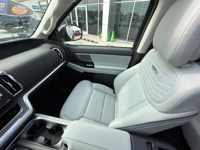 2026 Ford Expedition MAX Platinum®