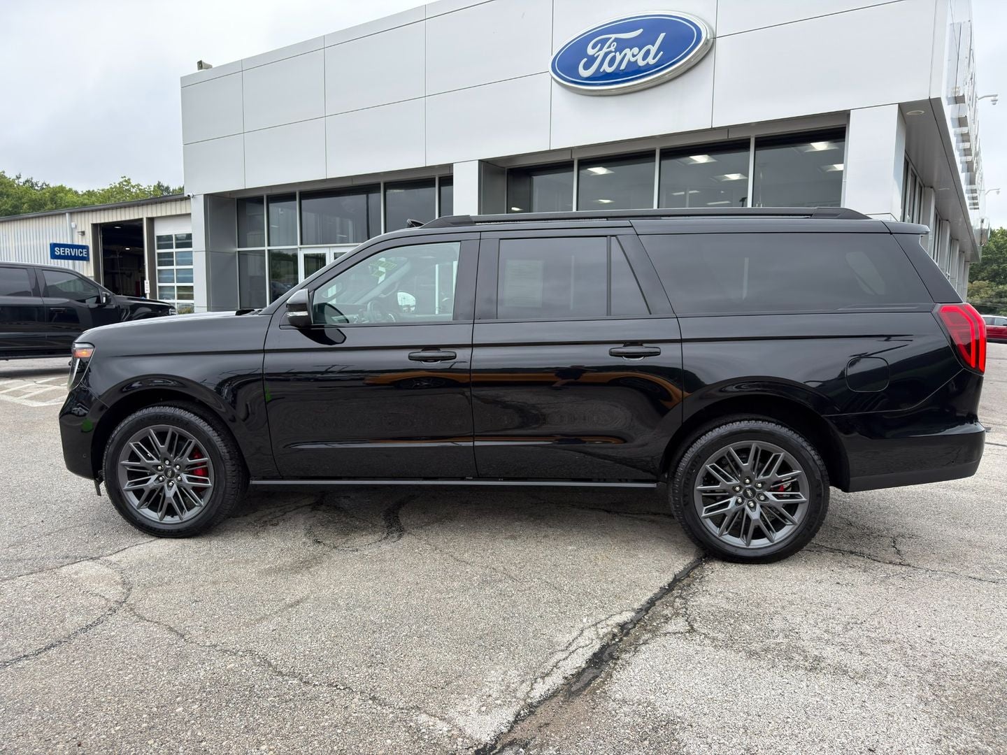 2025 Ford Expedition Max Platinum