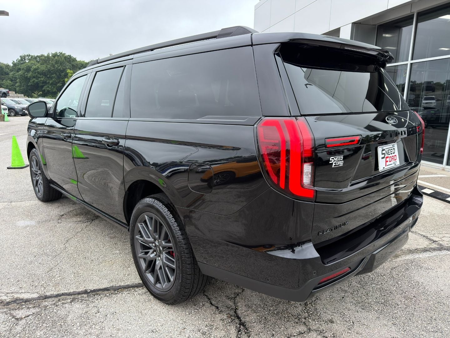 2025 Ford Expedition Max Platinum