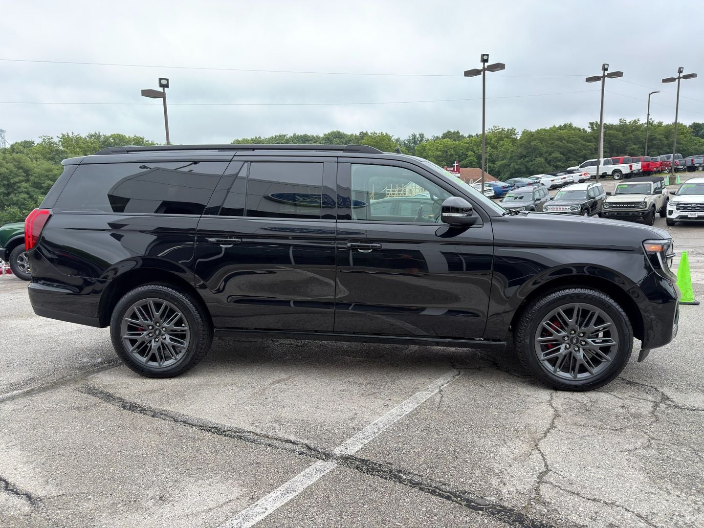 2025 Ford Expedition Max Platinum