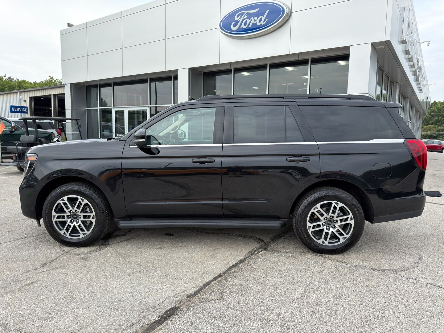 2025 Ford Expedition Active