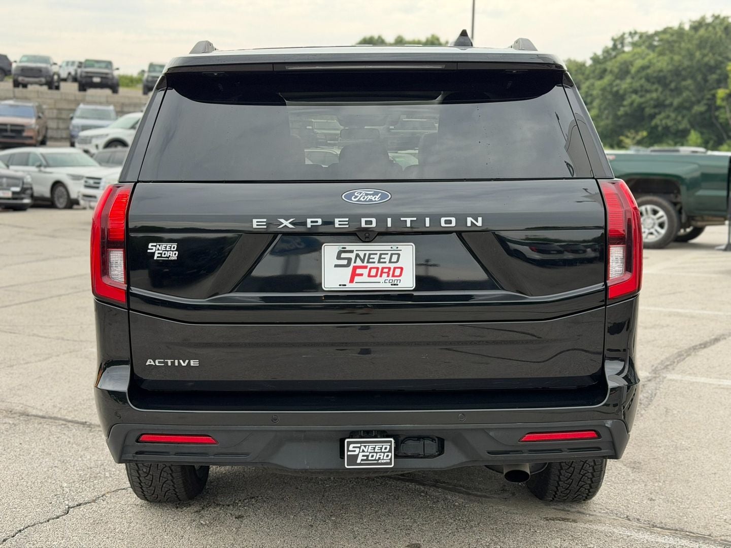 2025 Ford Expedition Active