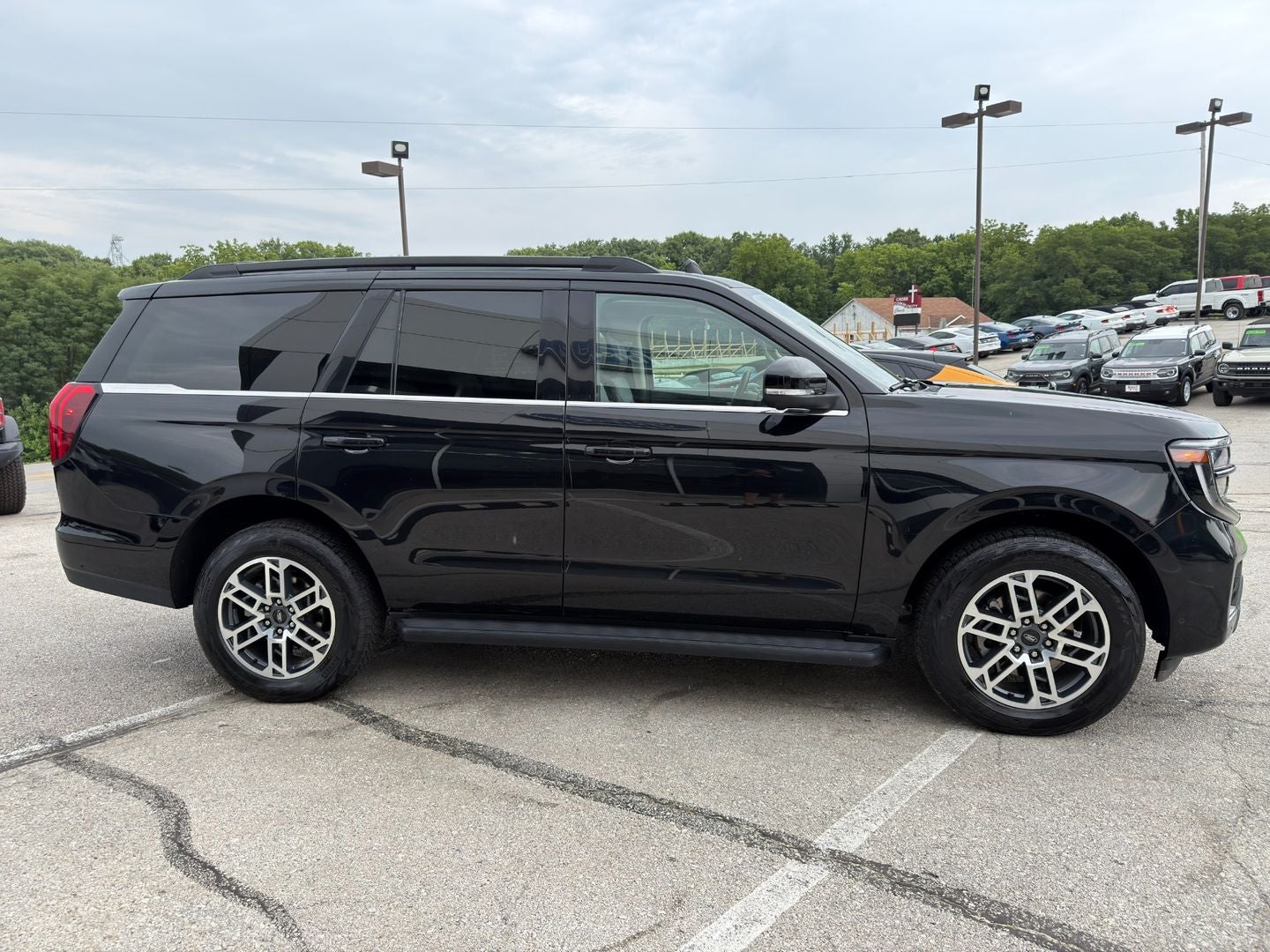 2025 Ford Expedition Active