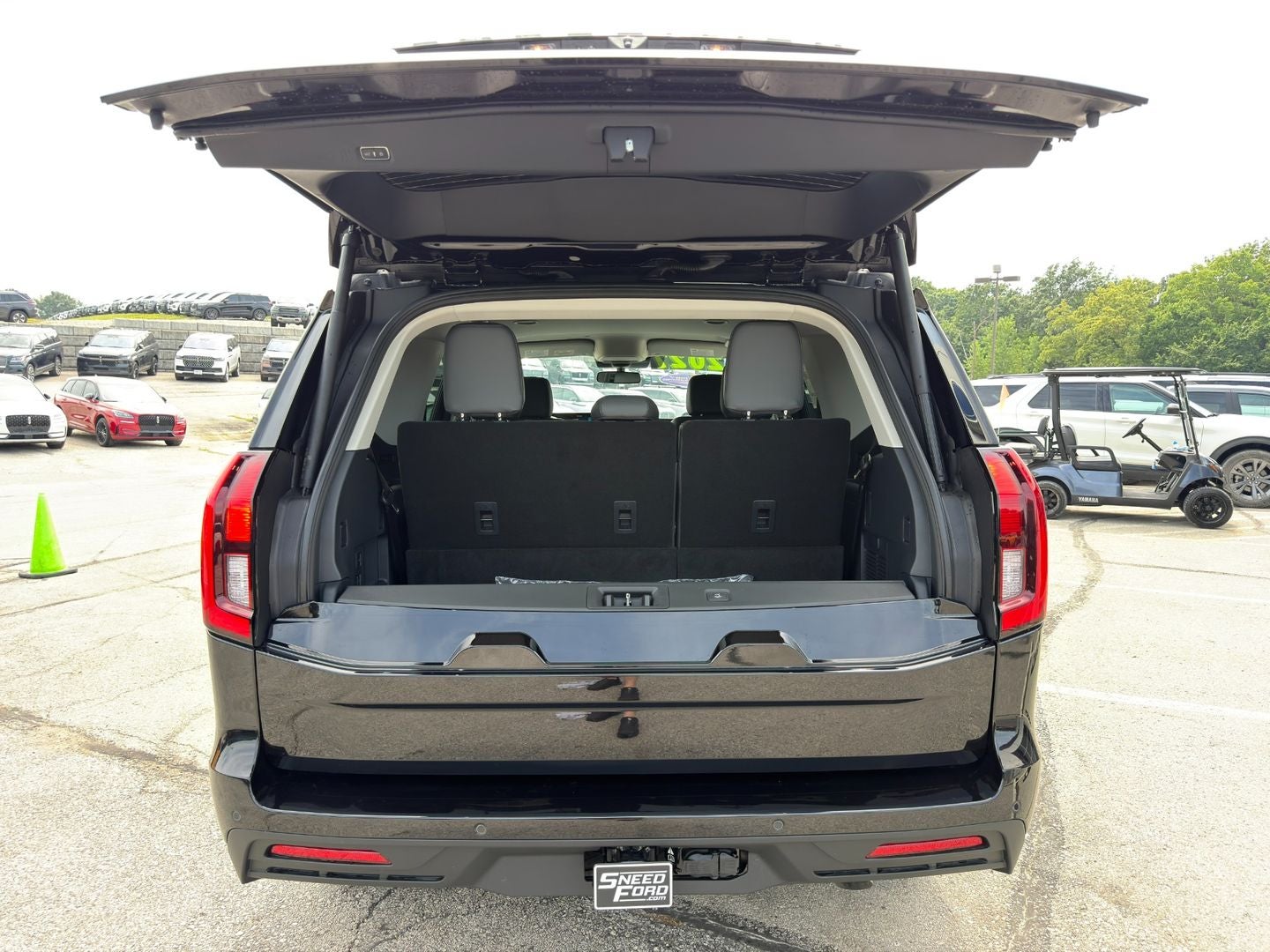 2027 Ford Expedition Active