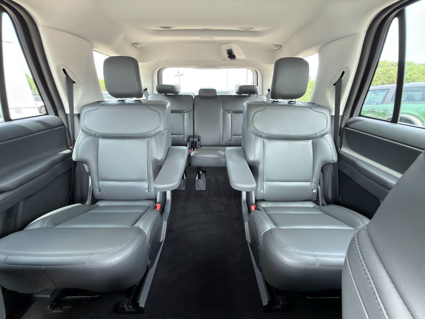 2027 Ford Expedition Active