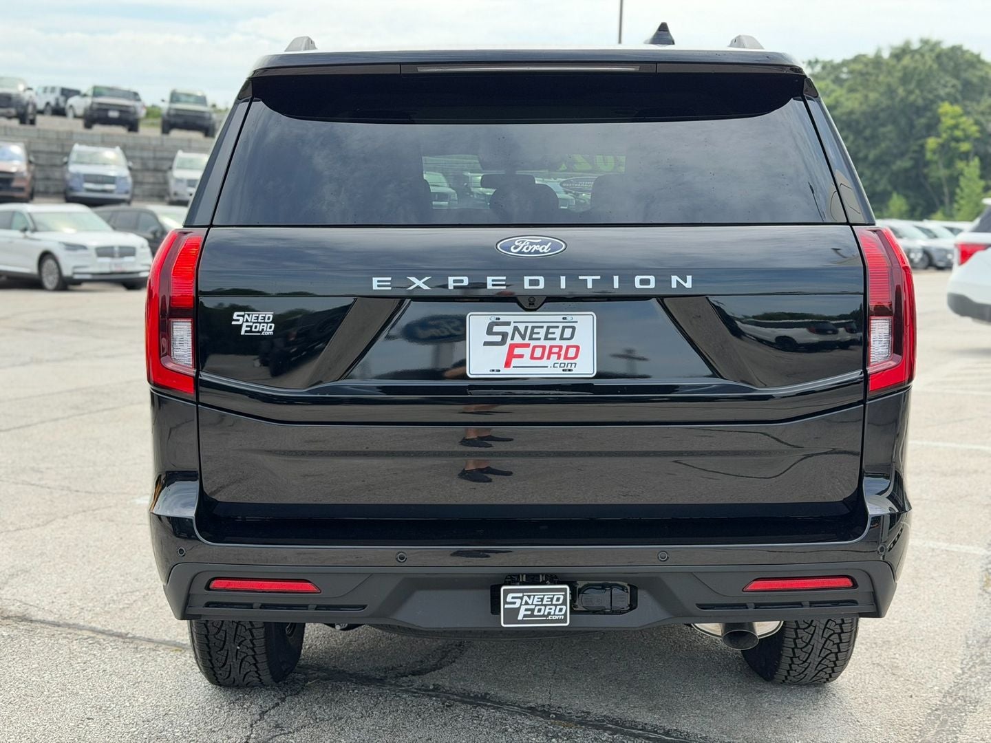 2027 Ford Expedition Active