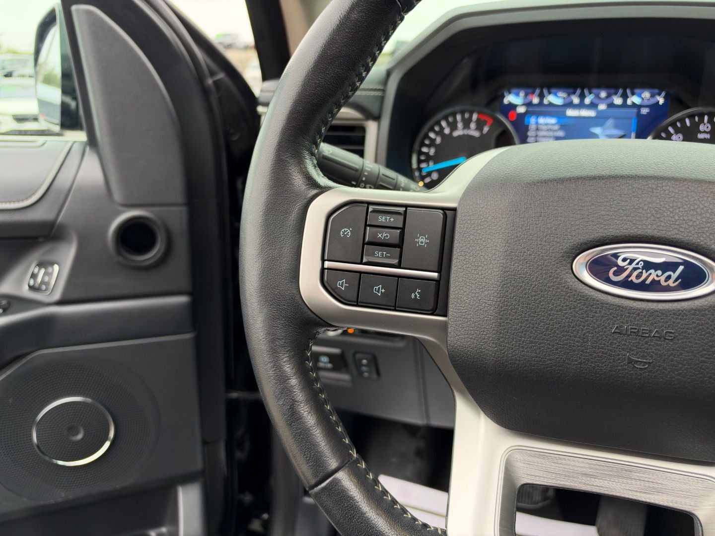 2023 Ford Expedition XLT