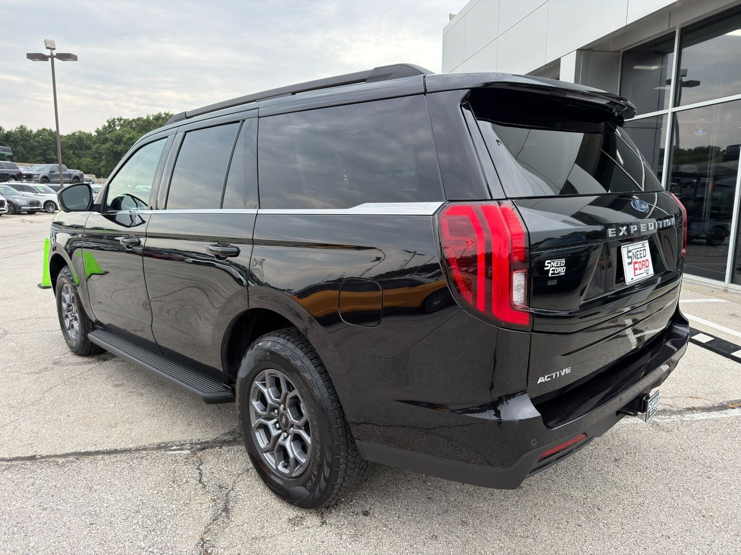 2025 Ford Expedition Active