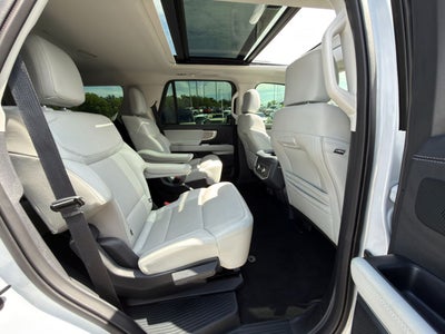 2025 Ford Expedition Platinum
