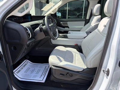 2025 Ford Expedition Platinum