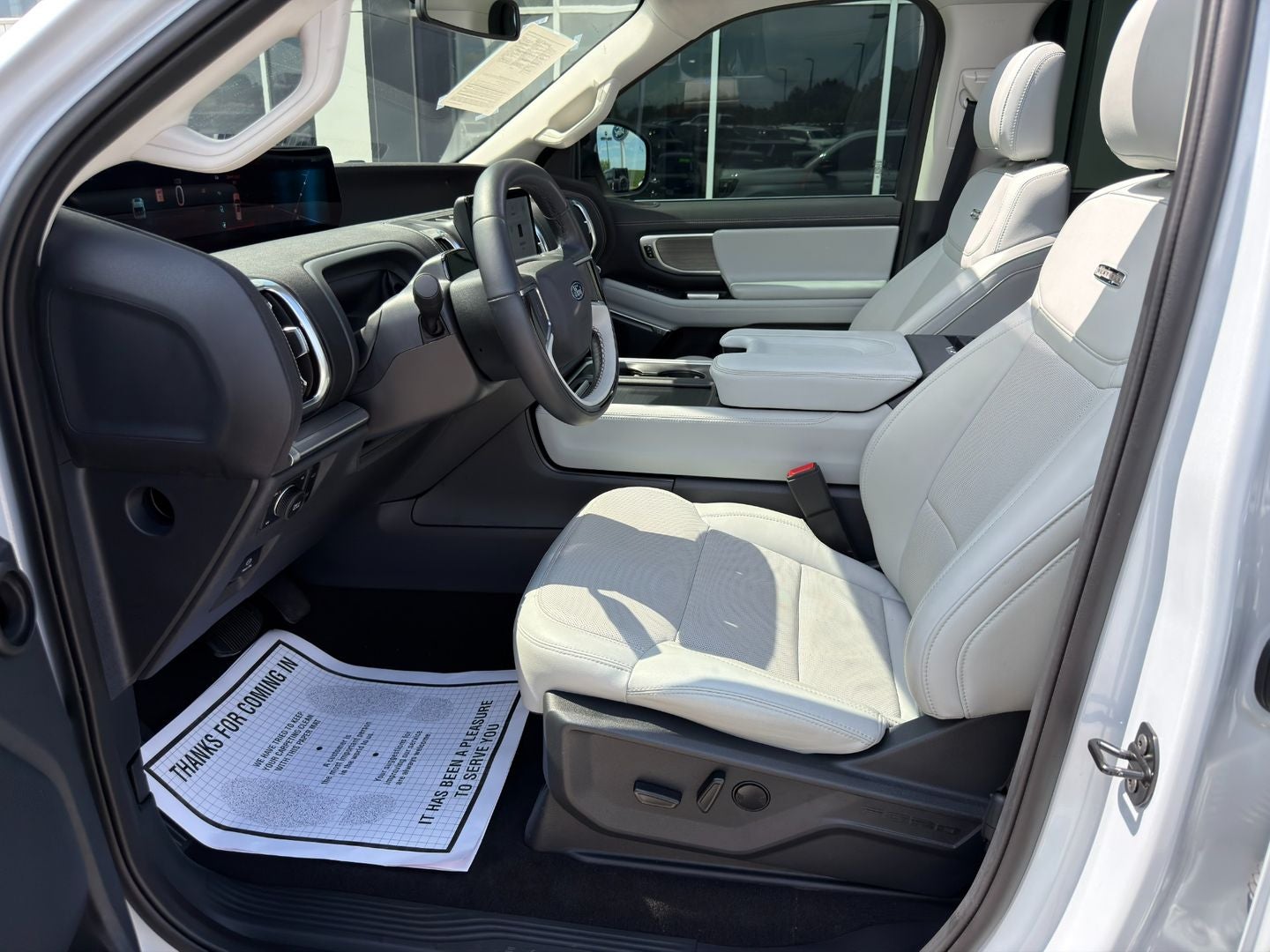 2025 Ford Expedition Platinum