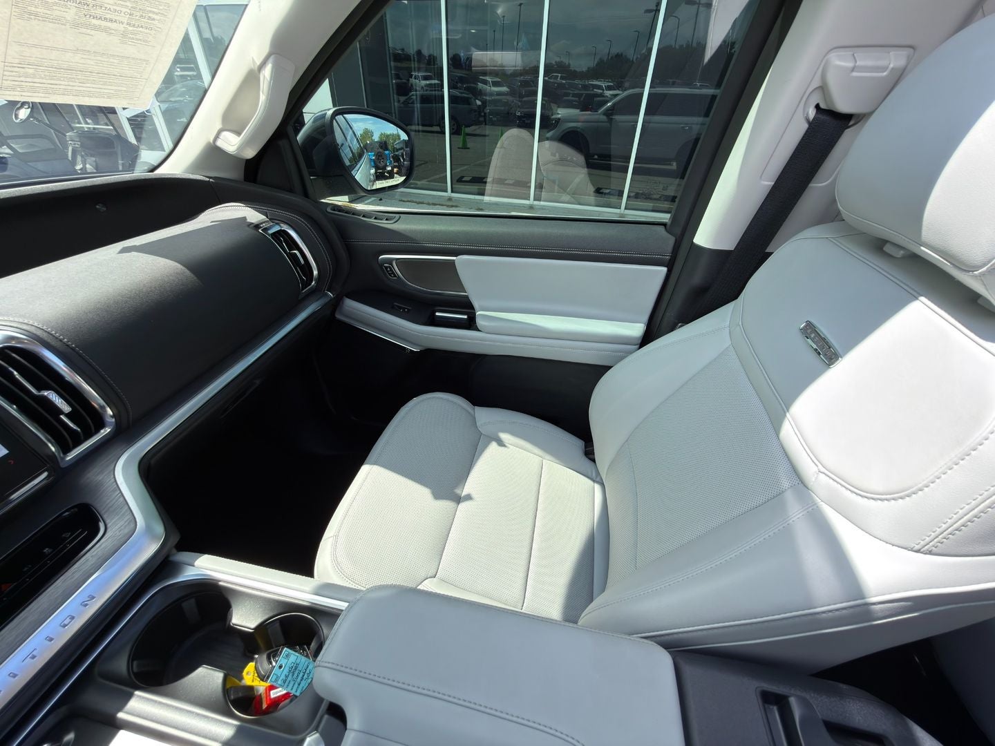 2025 Ford Expedition Platinum