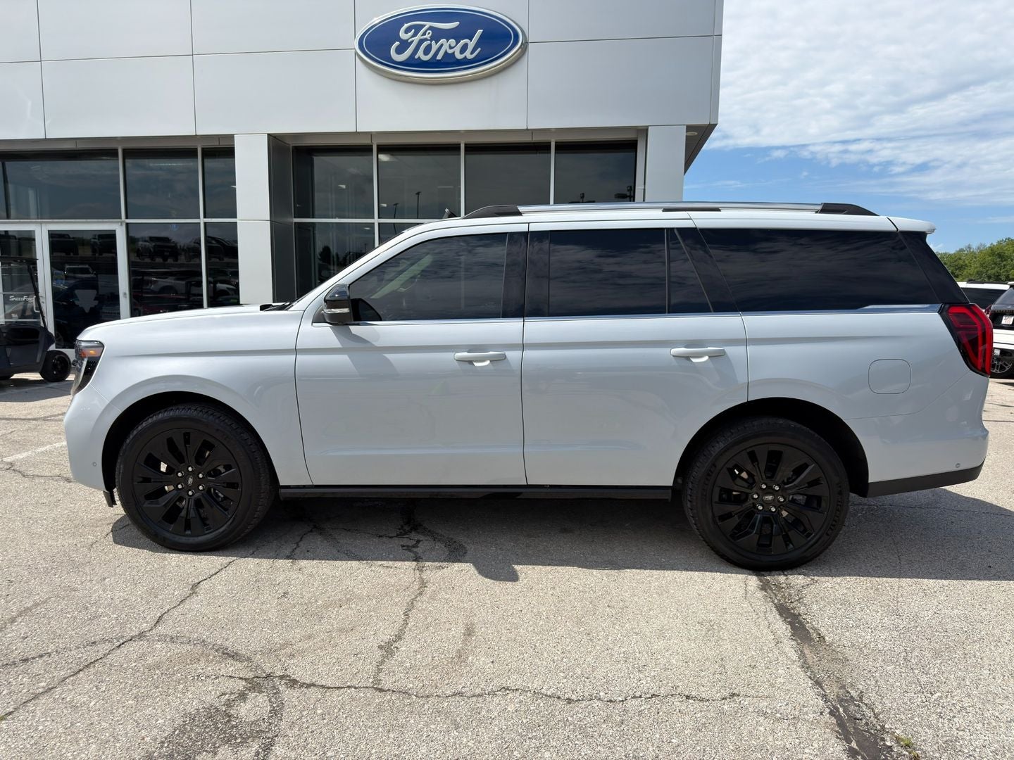 2025 Ford Expedition Platinum