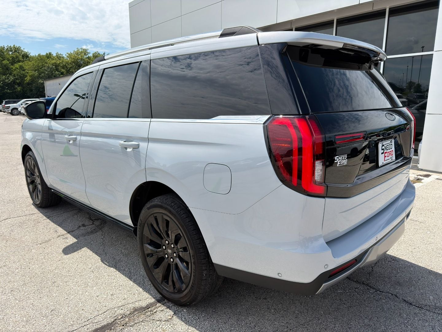 2025 Ford Expedition Platinum