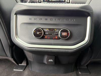 2026 Ford Expedition Platinum®