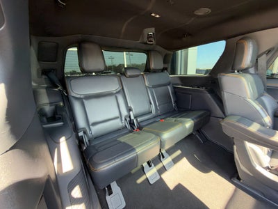 2025 Ford Expedition Tremor