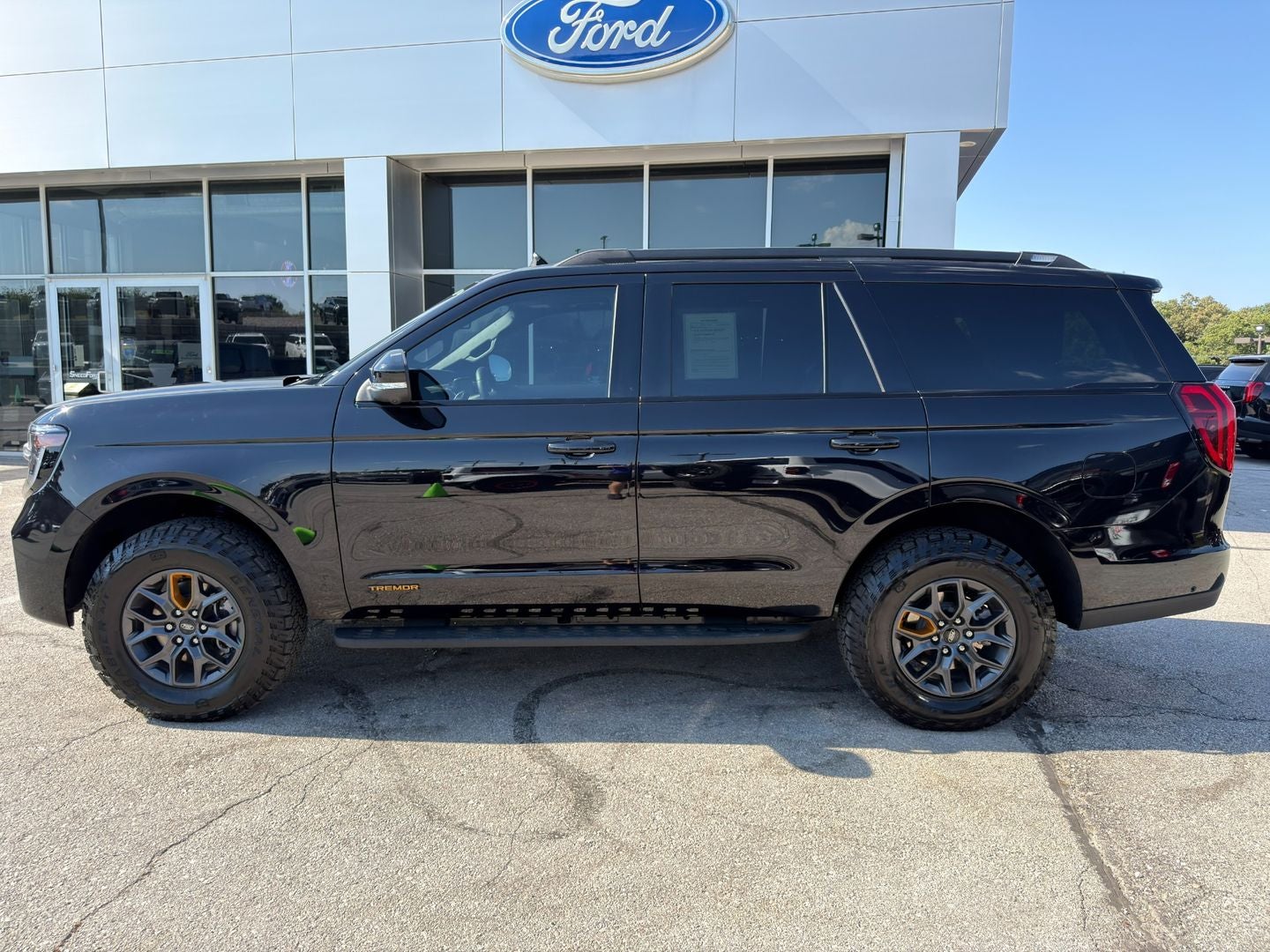 2025 Ford Expedition Tremor