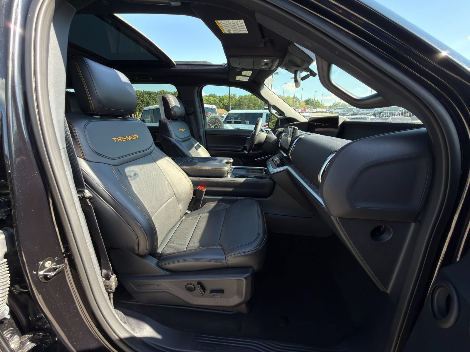 2025 Ford Expedition Tremor