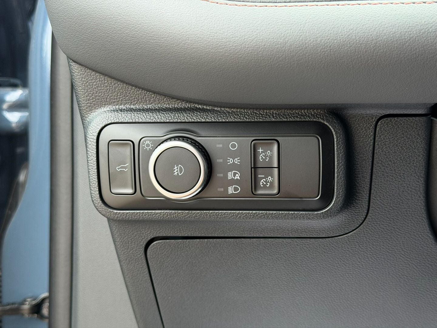 2026 Ford Explorer Active 4X4