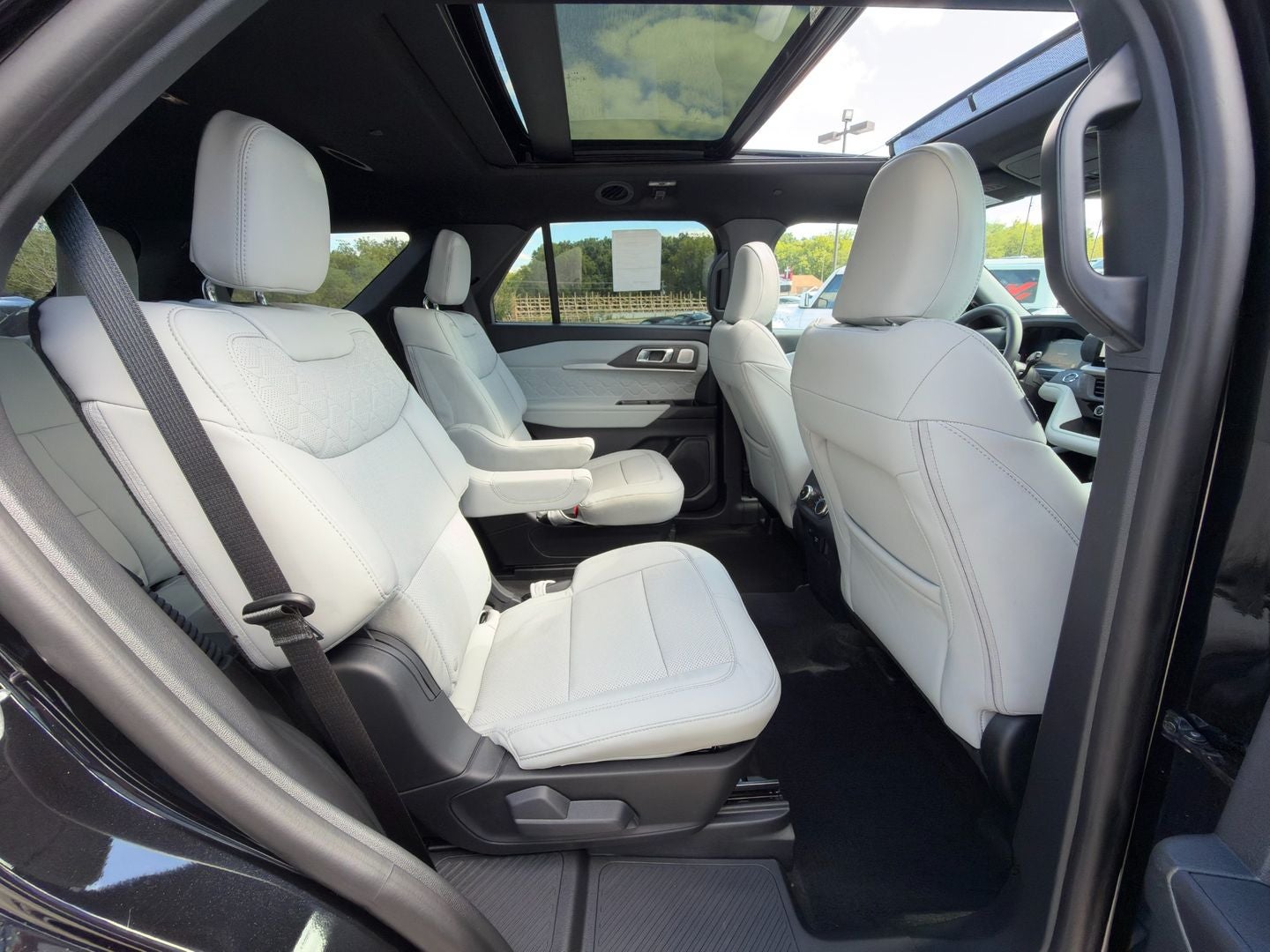 2027 Ford Explorer Platinum™