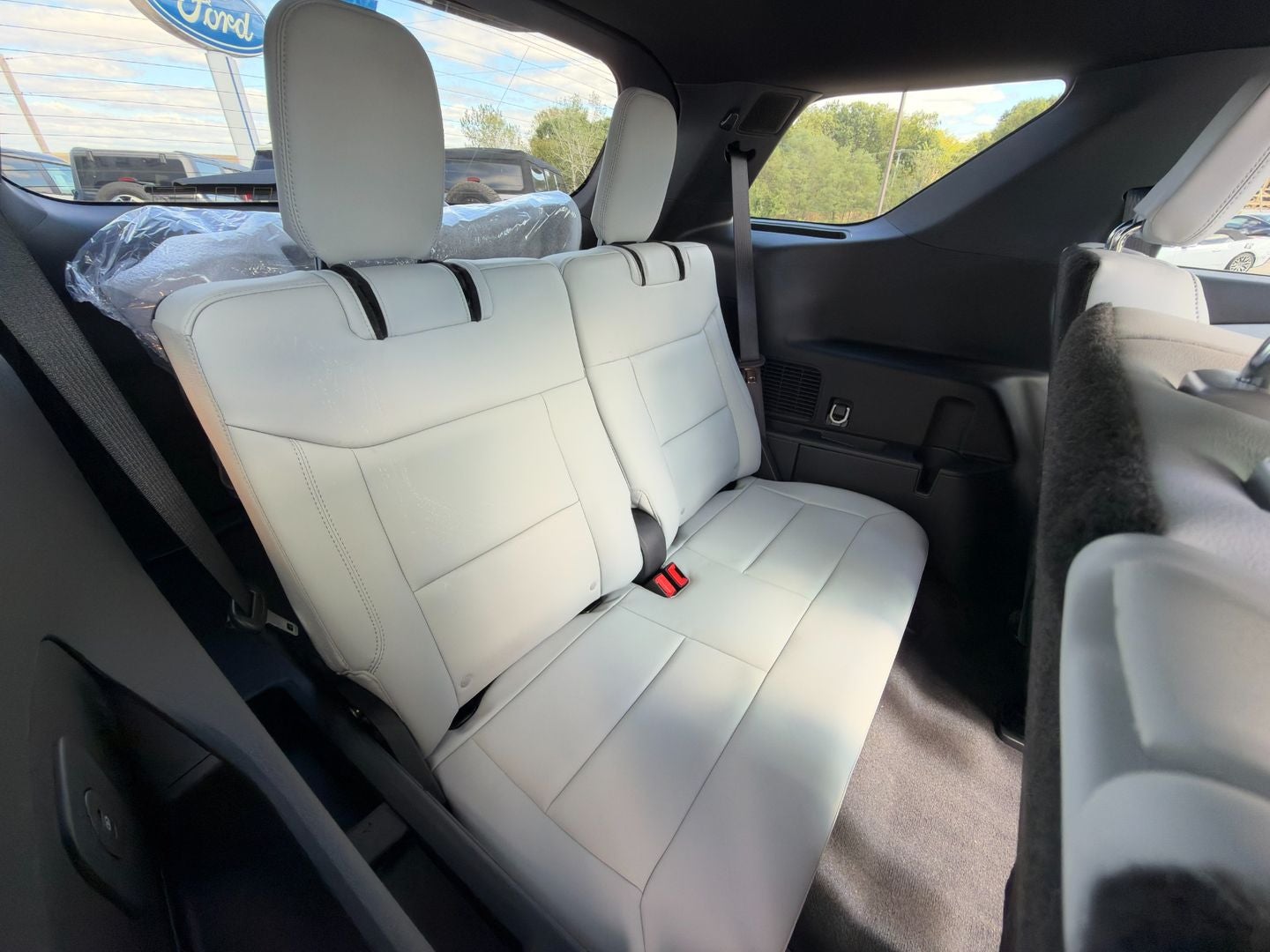 2027 Ford Explorer Platinum™