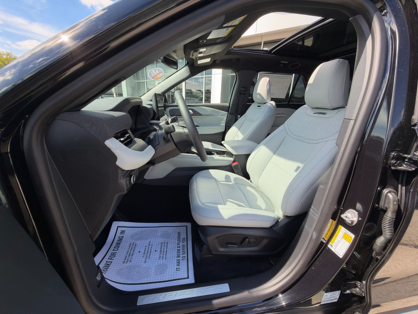 2027 Ford Explorer Platinum™