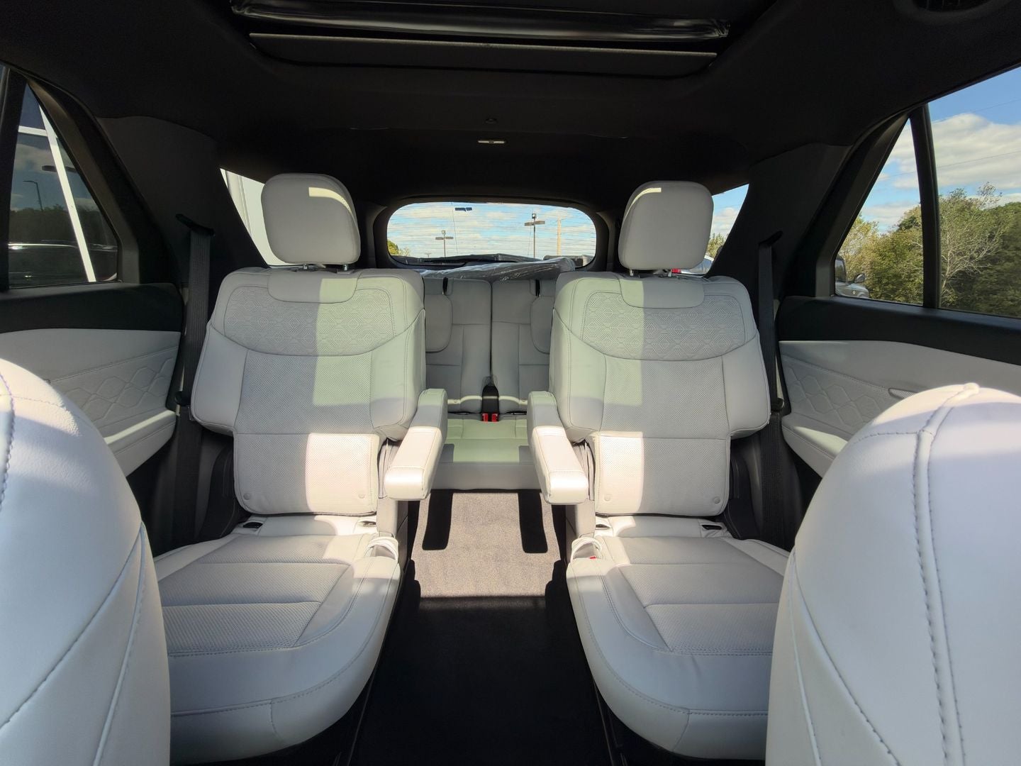 2027 Ford Explorer Platinum™