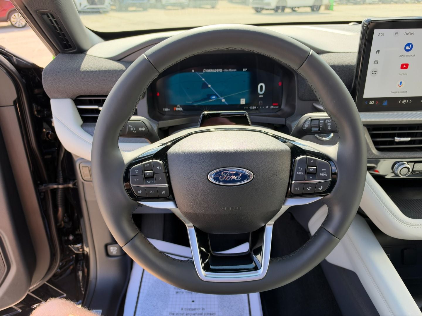 2027 Ford Explorer Platinum™