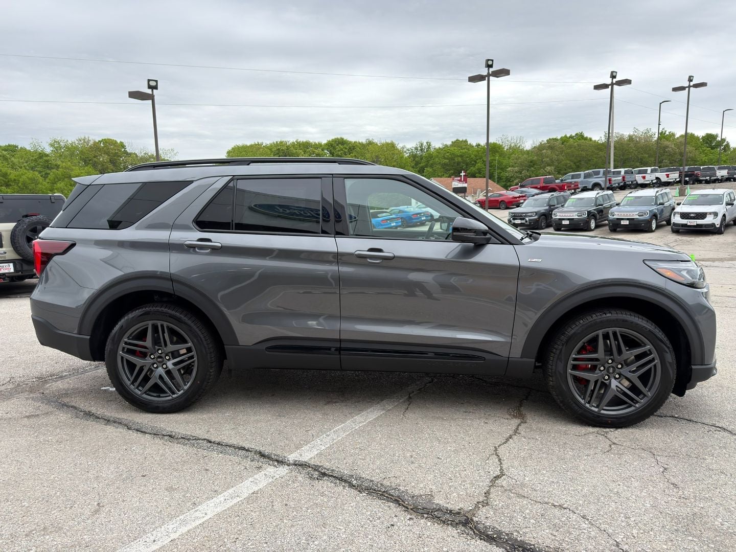 2026 Ford Explorer ST-Line