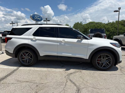 2025 Ford Explorer ST