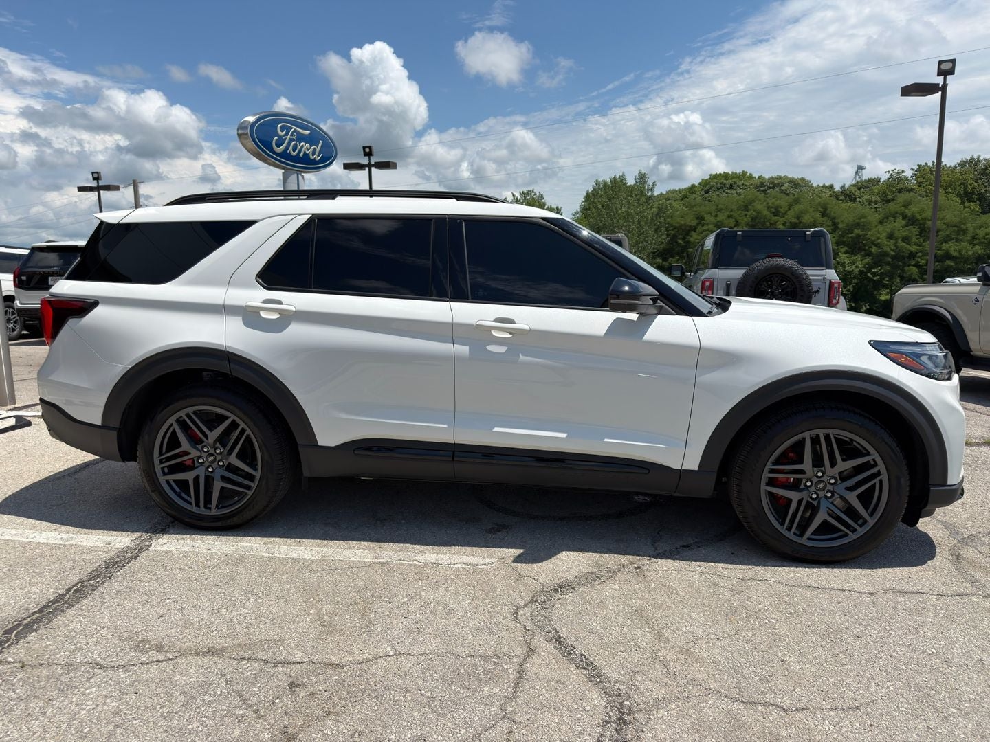 2025 Ford Explorer ST