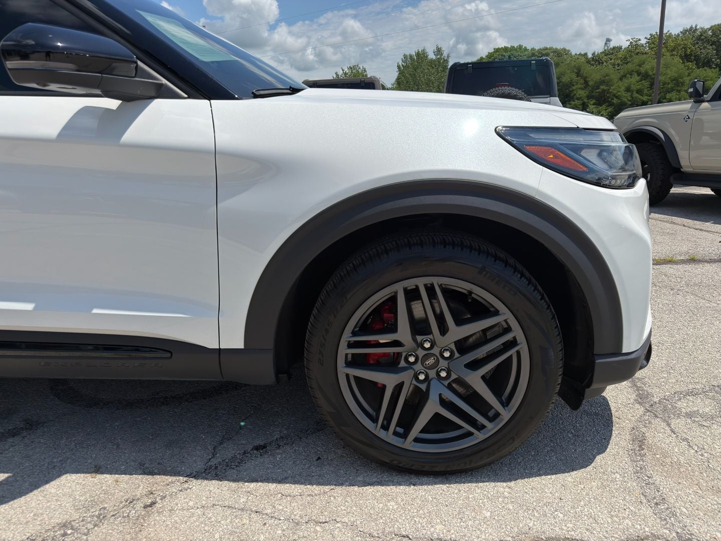 2025 Ford Explorer ST