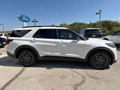 2025 Ford Explorer ST