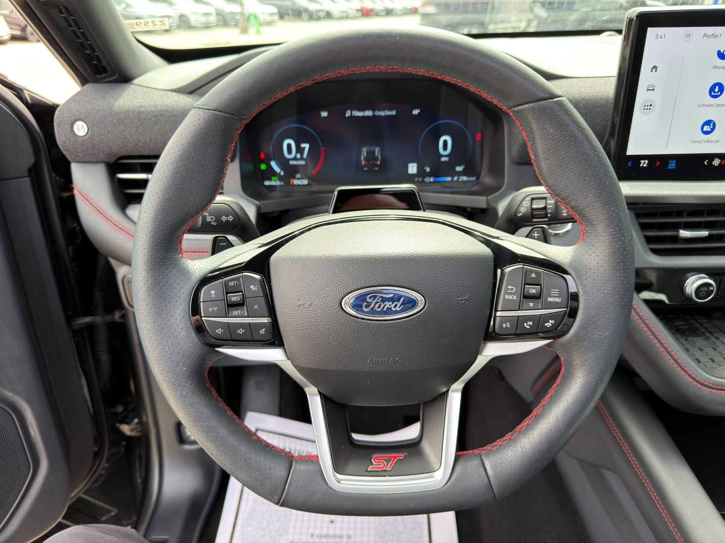 2025 Ford Explorer ST
