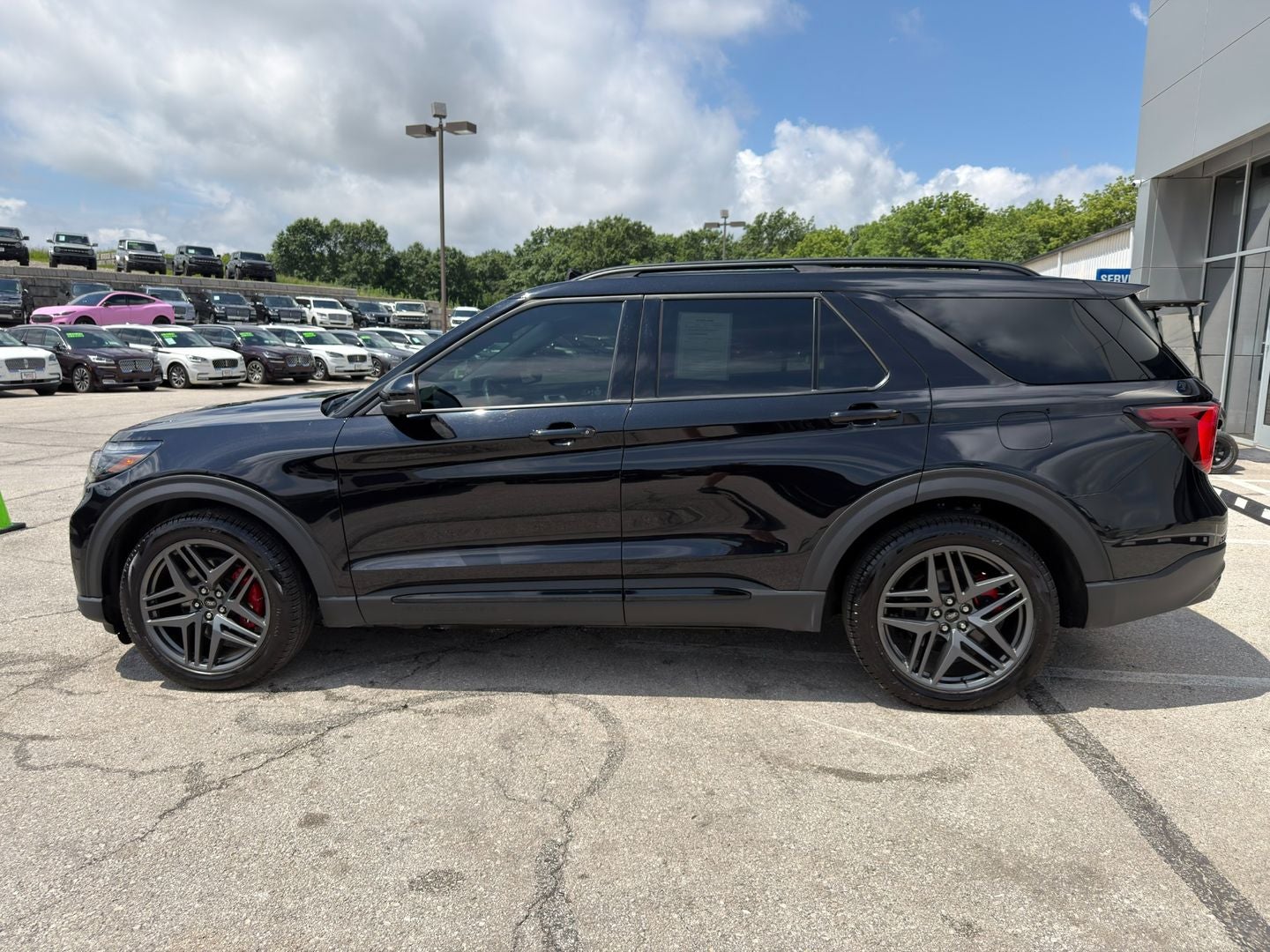 2025 Ford Explorer ST