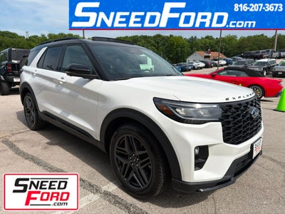 2025 Ford Explorer ST