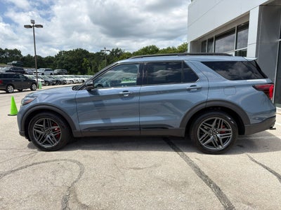 2025 Ford Explorer ST