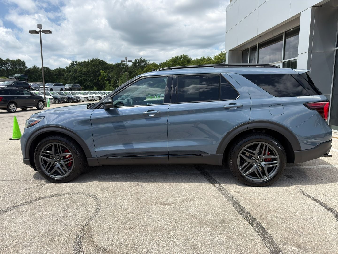 2025 Ford Explorer ST