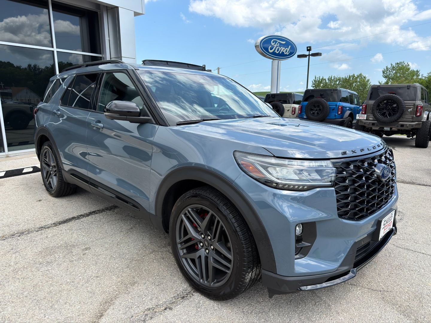 2025 Ford Explorer ST