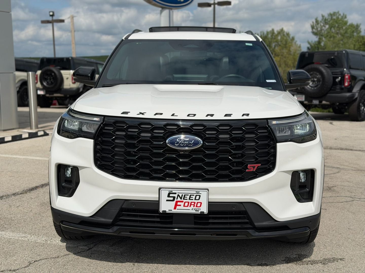 Used 2025 Ford Explorer ST with VIN 1FMWK8GCXSGB74246 for sale in Kansas City