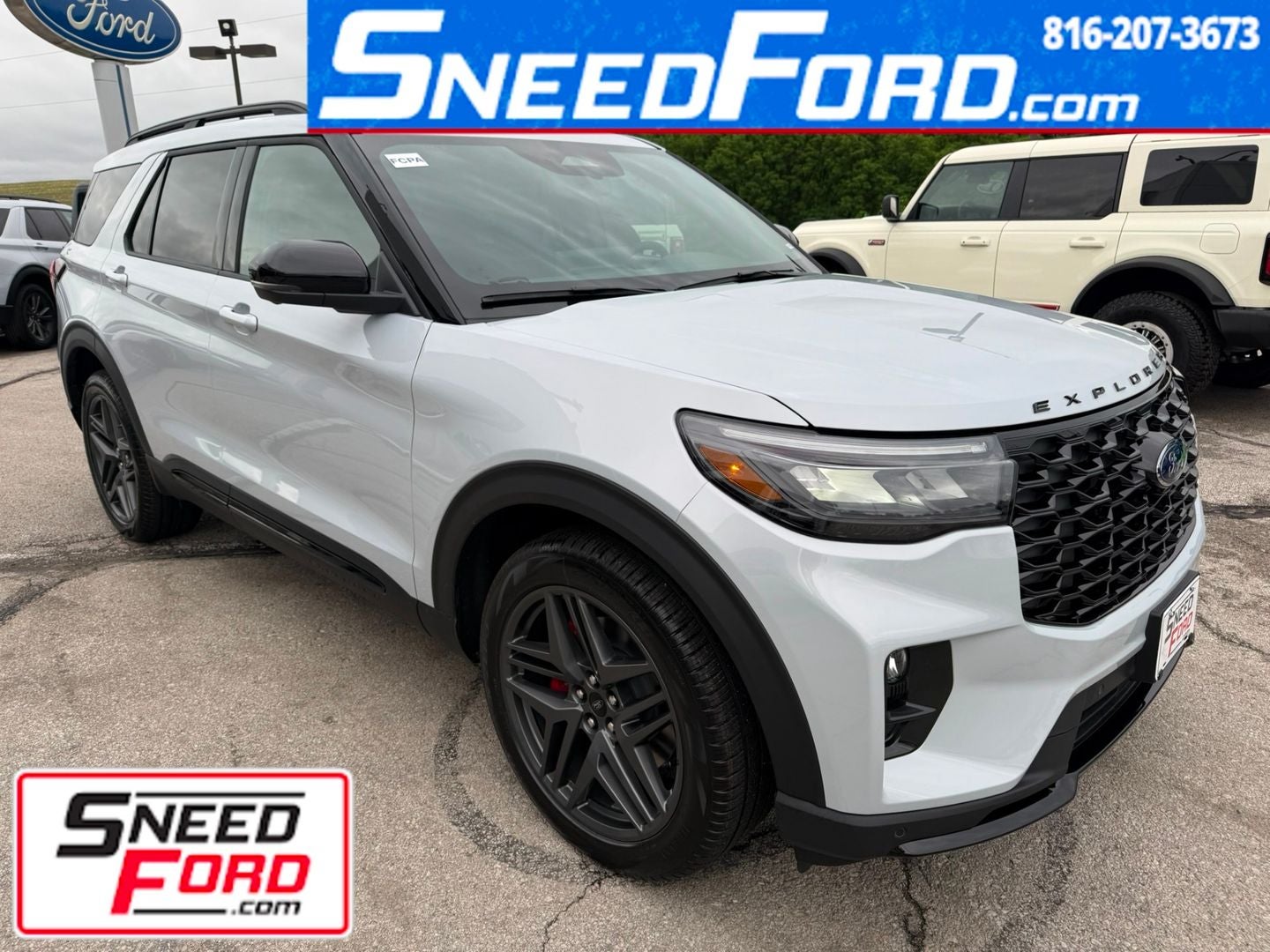 2026 Ford Explorer ST 4WD's photo