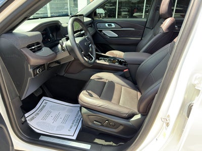 2025 Ford Explorer Platinum