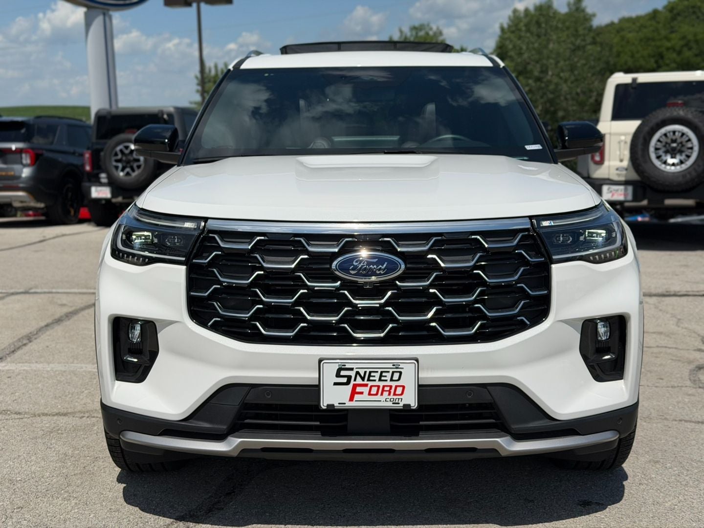 2025 Ford Explorer Platinum
