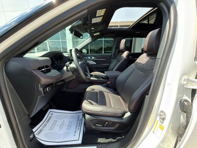 2025 Ford Explorer Platinum