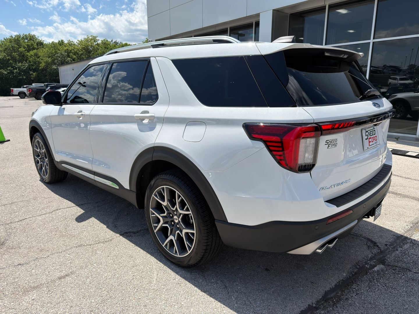 2025 Ford Explorer Platinum